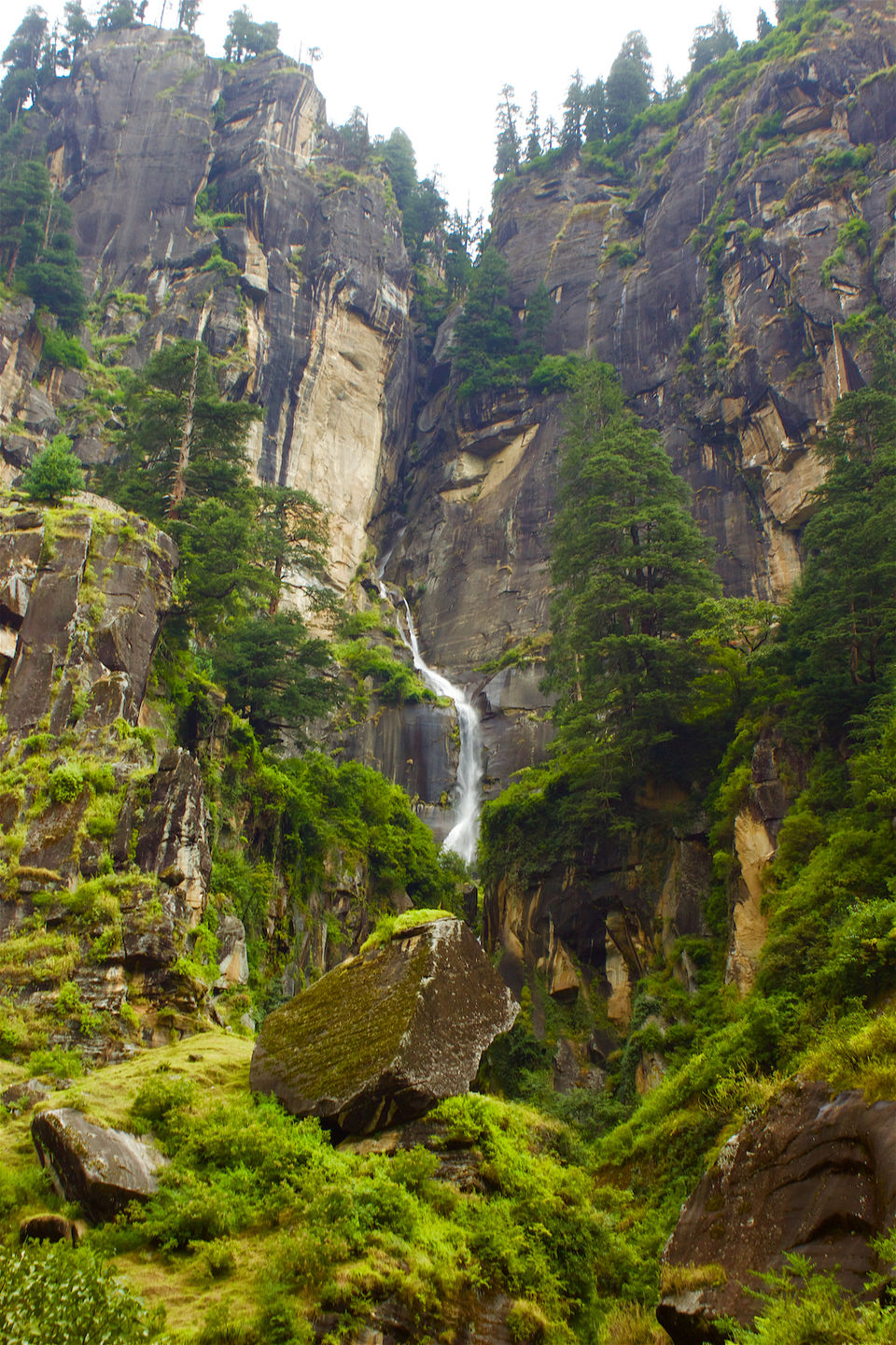 Photo of Jogini Waterfall, Manali : An Enthralling Experience Of Our First Trek Together 10/24 by Yogesh Mankani