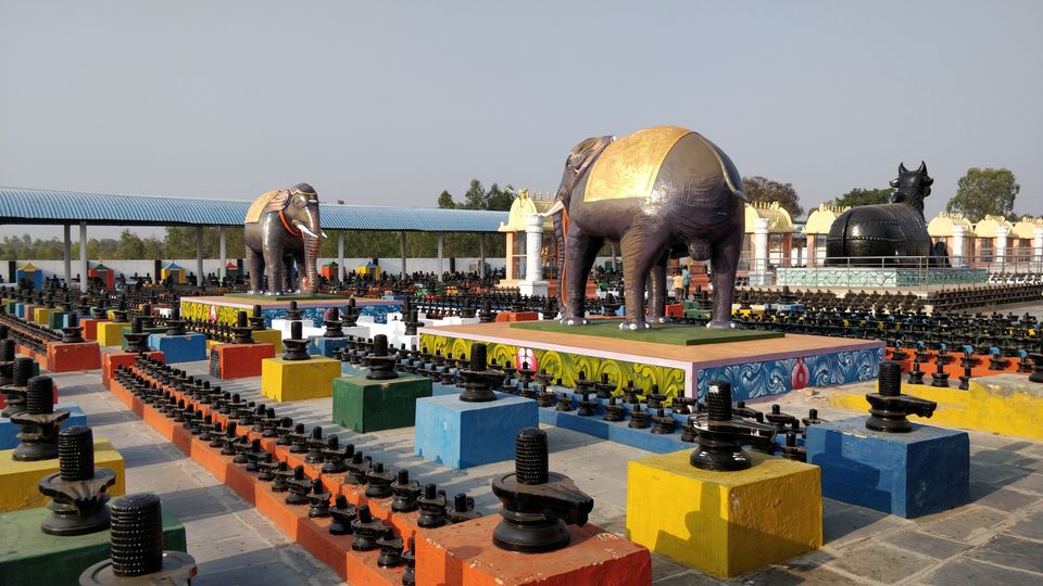 Photo of Kotilingeshwara Temple, Road, Ghattakamadenahalli, Karnataka, India by Nishant Kumar