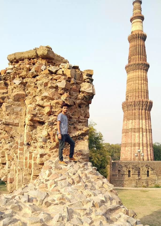 Photo of Qutub Minar, Mittal Garden, Sainik Farm, New Delhi, Delhi, India by Aditya Samadhiya