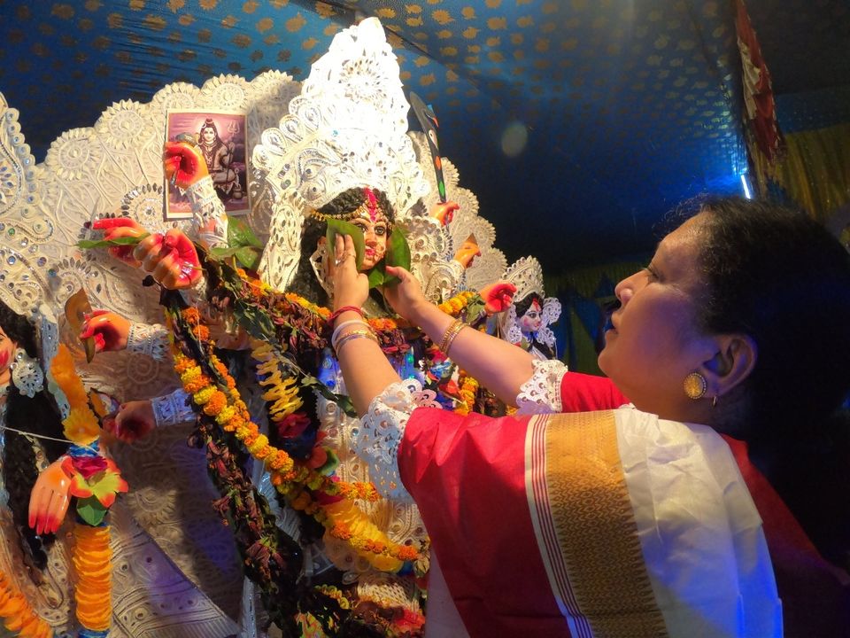 Photo of Bolo Durga Ma e ki....Joy...#Glimpses of Durga Puja#West Bengal by The Rooted Nomads (Ria Chaudhury)