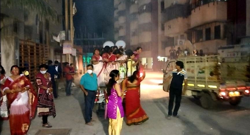 Photo of Bolo Durga Ma e ki....Joy...#Glimpses of Durga Puja#West Bengal by The Rooted Nomads (Ria Chaudhury)
