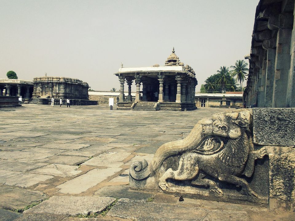 Photo of Sravanabelagola: Solo Indian Woman Tripping V2.0 11/16 by Masala Foie Gras