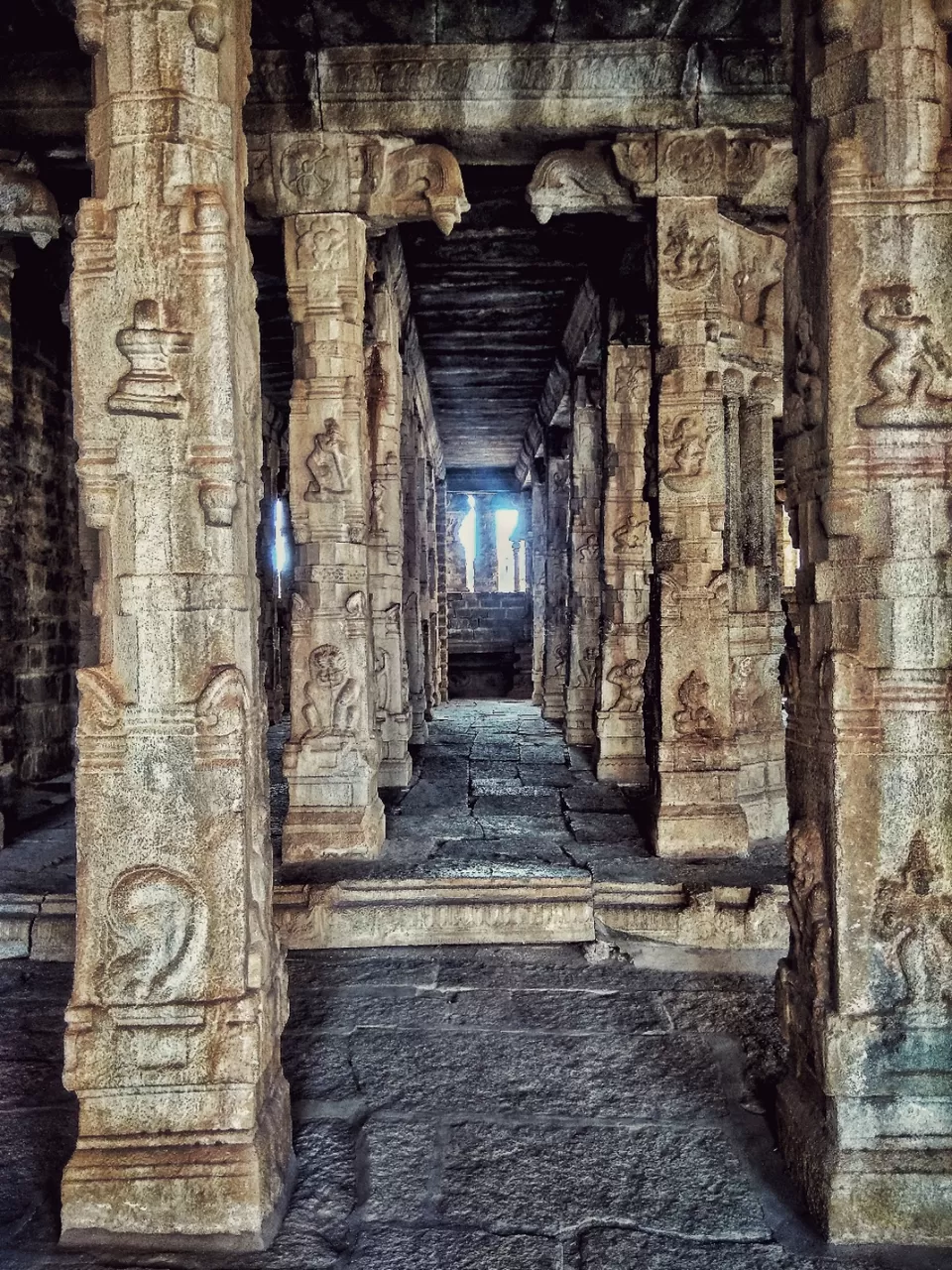 Photo of Vitthala Temple, Hampi, Karnataka, India by Sachin Shari