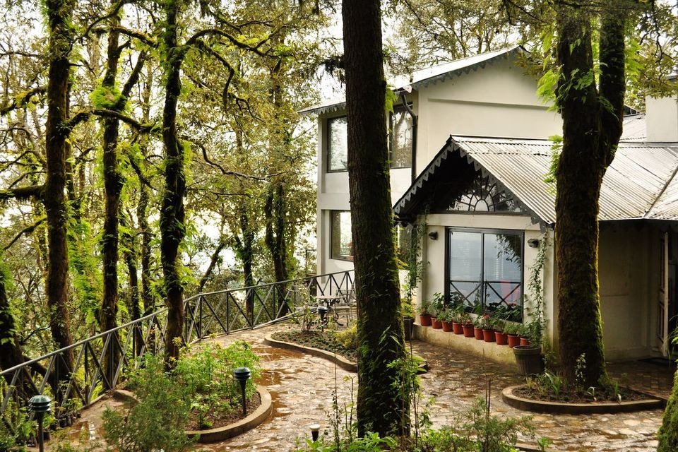Photo of Planning A Trip To The Hills With Your Friends This Summer? Here Are The 5 Best Airbnbs In India 6/10 by Himani Khatreja