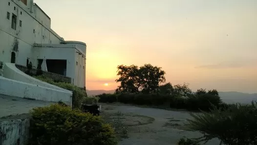 Photo of Monsoon Palace, Sajjan Garh, Kodiyat, Rajasthan, India by Inside Out with Rahul Yuvi