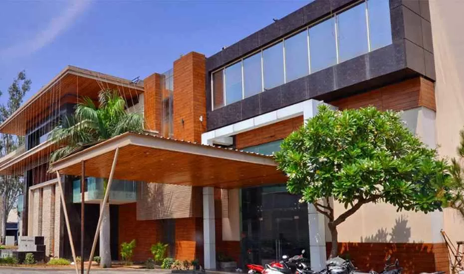 Photo of Hotel Saffron, Pipli Road, Urban Estate, Sector 7, Kurukshetra, Haryana, India by Inside Out with Rahul Yuvi