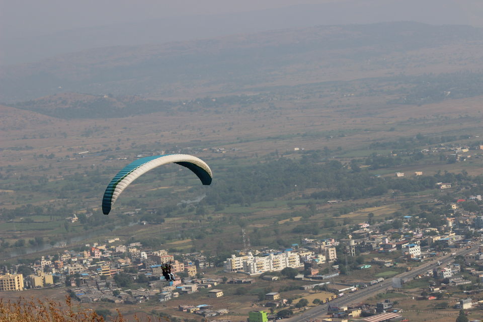 Photo of Bird's eye view in Kamshet (Paragliding)!! 18/21 by Raunaq Deo