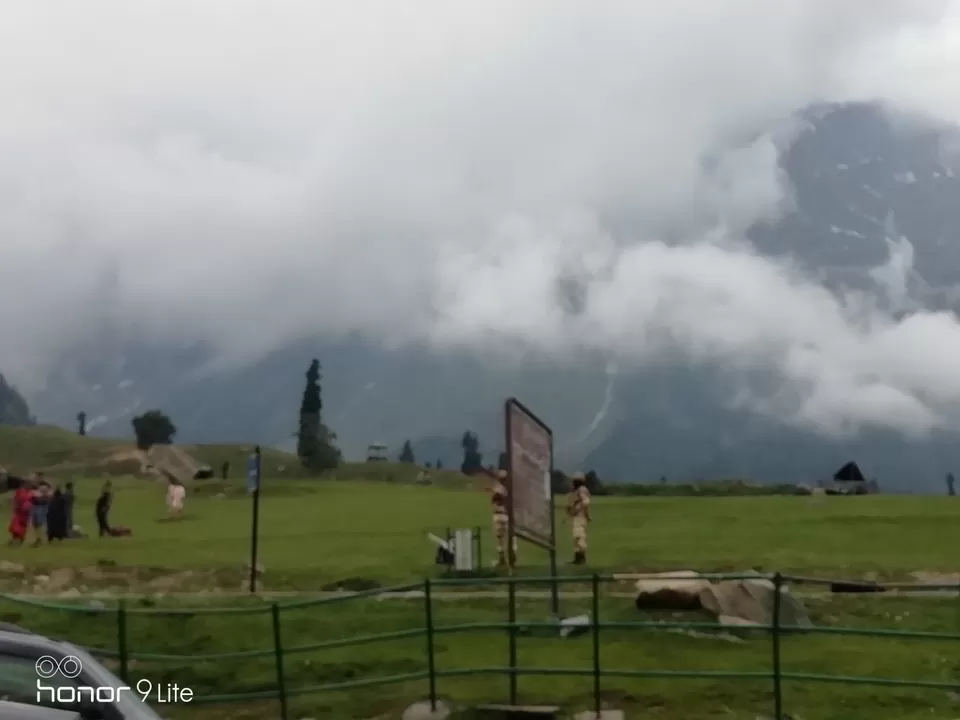 Photo of The hangover of this state will last for lifetime. My god kashmir you are the synonym of heaven by Ena Kashyap