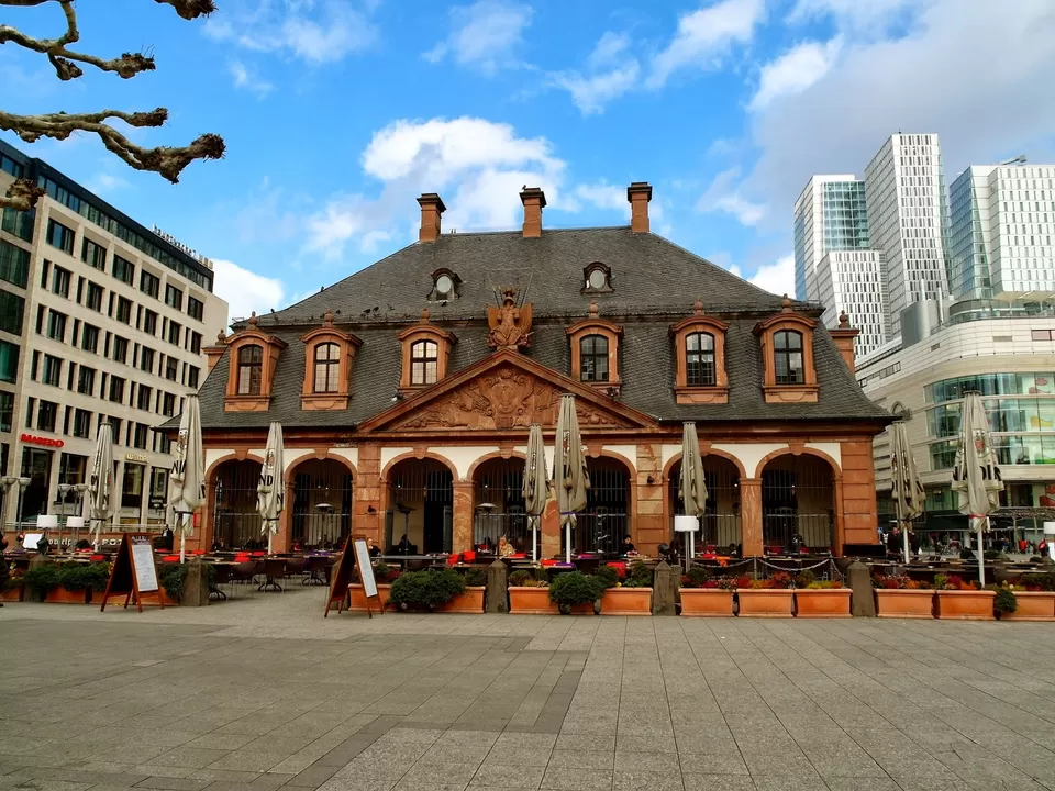 Photo of Oper Frankfurt, Willy-Brandt-Platz, Frankfurt, Germany by Lynette Tan