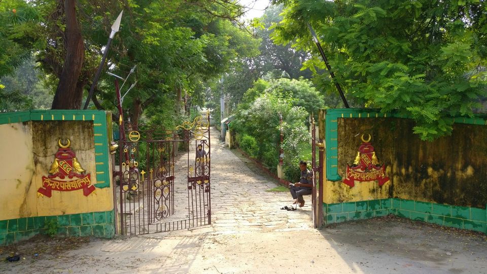 Photo of Garden Palace Balasinor, Gujarat 5/17 by currylines