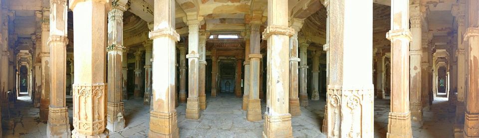 Photo of Champaner Pavagadh - Gujarat, India by currylines