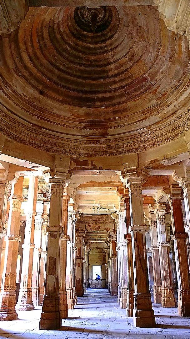 Photo of Champaner Pavagadh - Gujarat, India by currylines
