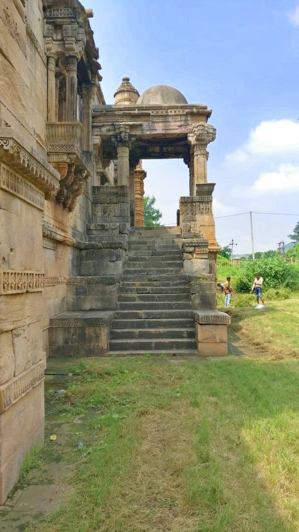 Photo of Champaner Pavagadh - Gujarat, India by currylines