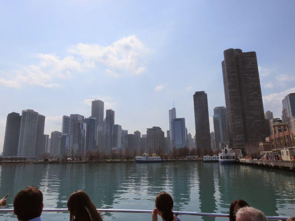 Photo of CHICAGO- The city of museums, tall buildings and...taller buildings. 7/15 by Saakshi Kumar