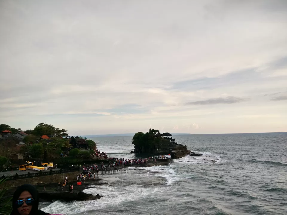 Photo of Tanah Lot Temple, Jalan Tanah Lot, Beraban, Tabanan Regency, Bali, Indonesia by Pratik Shah
