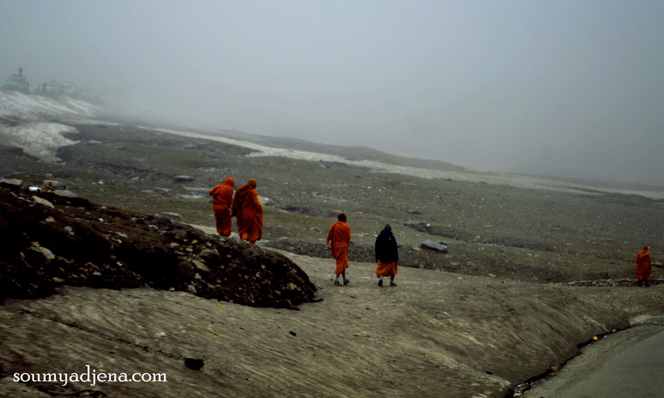 Photo of A Tale of two mountain passes – Mountain biking from Rohtang to Baralacha La,Himachal 8/22 by Soumya Jena