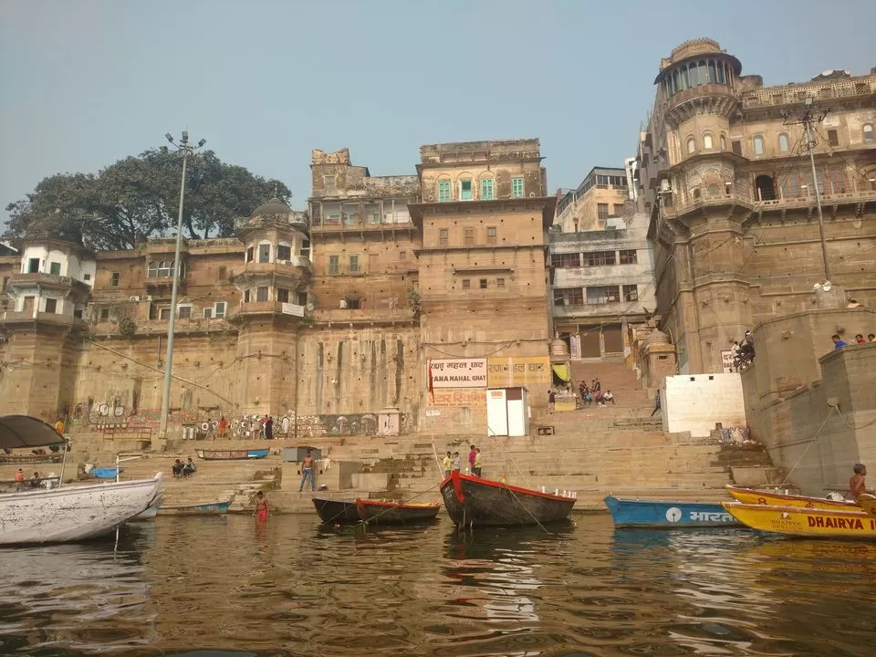 Photo of Dashashwamegh ghat, Uttar Pradesh, India by Anita Singh