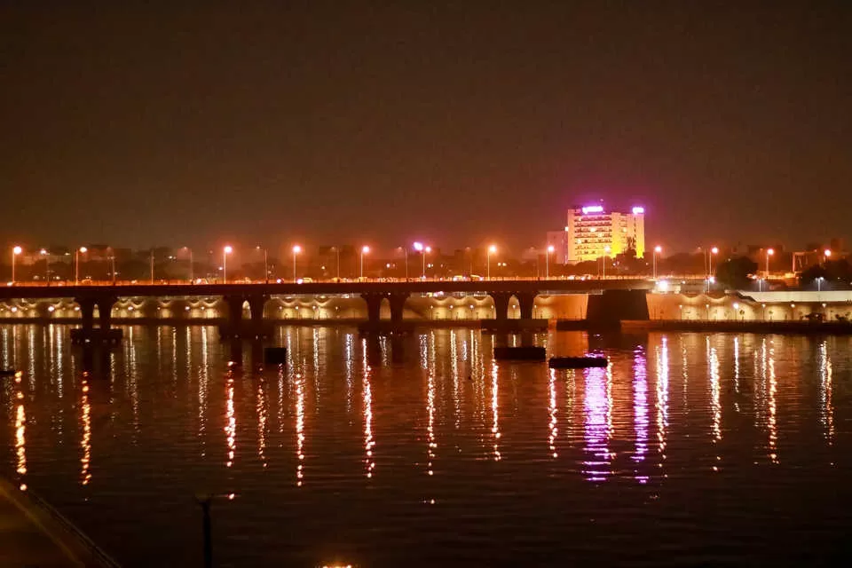 Photo of Sabarmati, Ahmedabad, Gujarat, India by Mouna Nanaiah