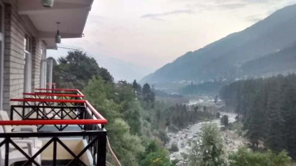 Photo of Chichoga Holiday Inn, Naggar Road, Aleo, Manali, Himachal Pradesh, India by Neha Dhiman