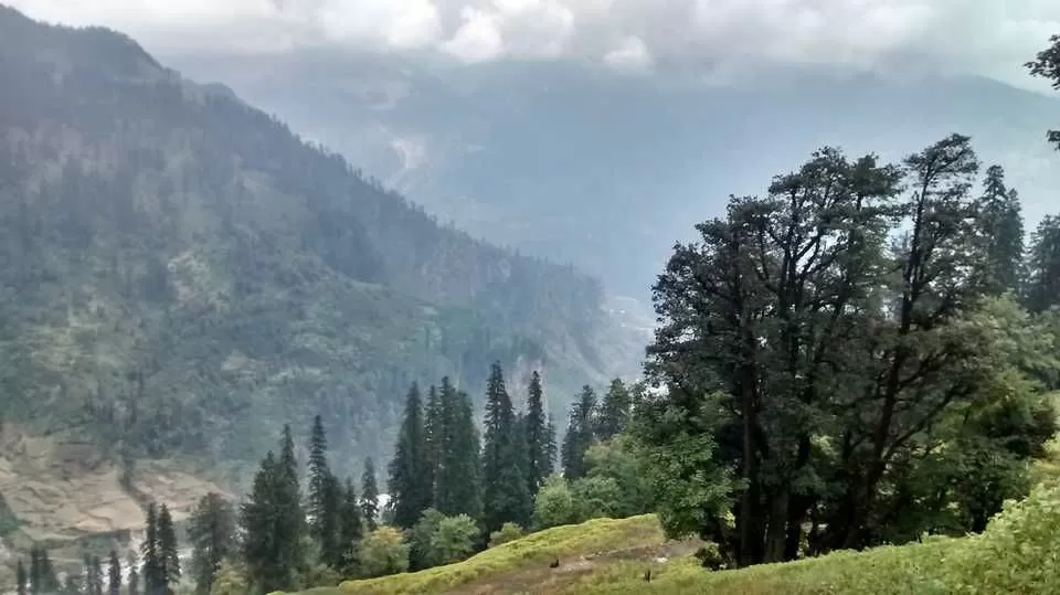Photo of Solang Valley, Burwa, Himachal Pradesh, India by Neha Dhiman