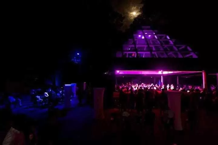 Photo of Osho Garden, Gopal Rao Bevur Road, Iricen Railway Colony, Koregaon Park, Pune, Maharashtra, India by Sagnik Basu