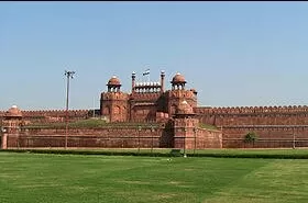 Photo of Red Fort, Netaji Subhash Marg, Lal Qila, Chandni Chowk, Delhi, India by Udit Gulati (Mysterious Traveller)