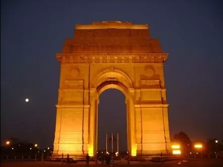 Photo of India Gate, New Delhi, Delhi, India by Udit Gulati (Mysterious Traveller)