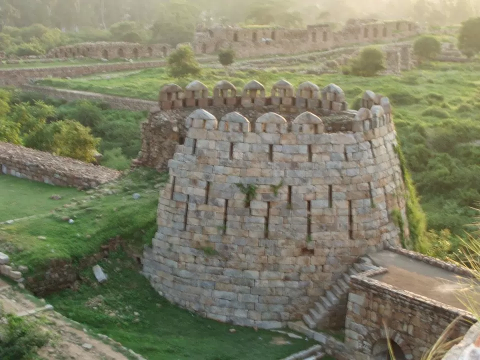 Photo of Tughlaqabad Fort, Tughlakabad, New Delhi, Delhi, India by Maryam Yasmin