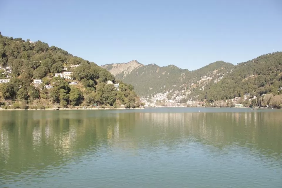 Photo of Naini Lake, Ayarpatta, Nainital, Uttarakhand, India by Akshansh Singh