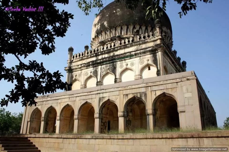 Photo of Qutub Shahi Tombs, Hyderabad, Telangana, India by Sneha Vashist