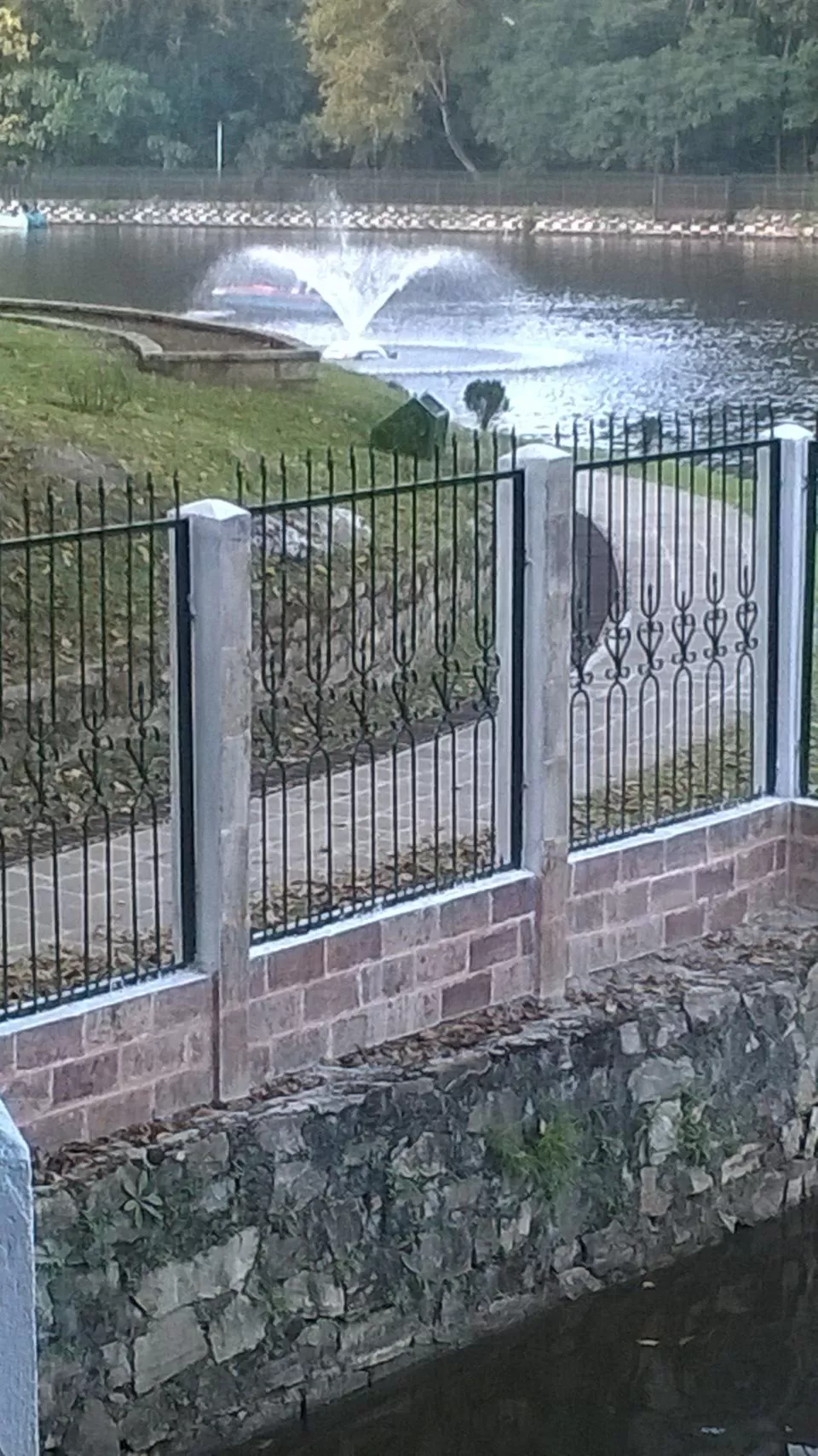 Photo of Ward's Lake, Police Bazar, Shillong, Meghalaya by Sattanurupa Saha