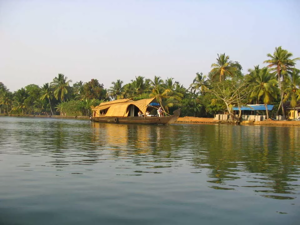 Photo of Alappuzha, Kerala, India by Akhill N Menon