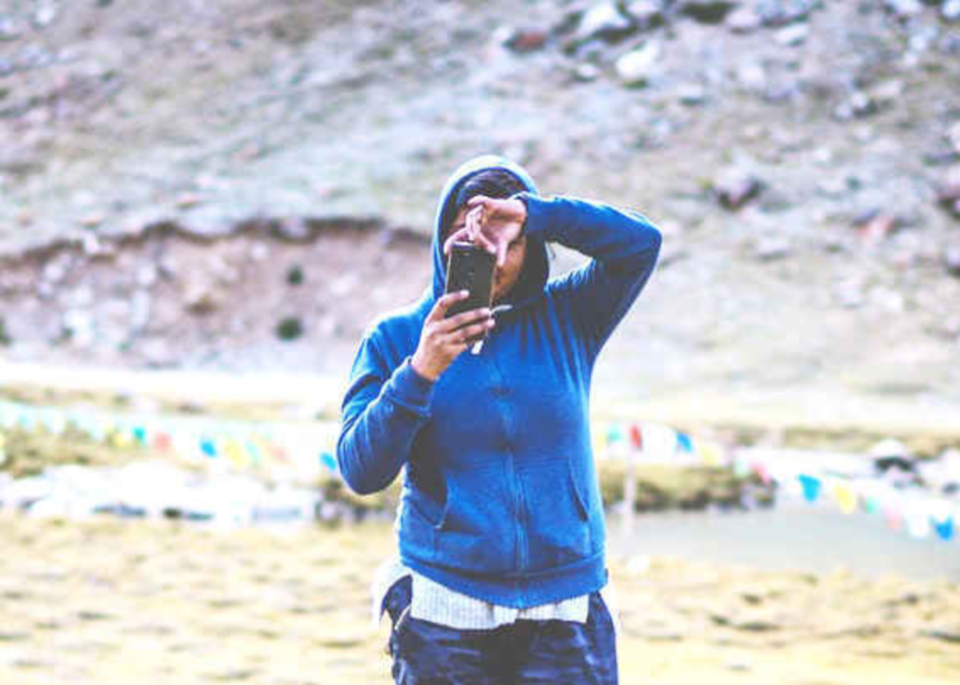 Photo of I Re-lived My Childhood As I Followed My Mother's Journal To Travel To Kashmir With My Husband by Neeti Chopra
