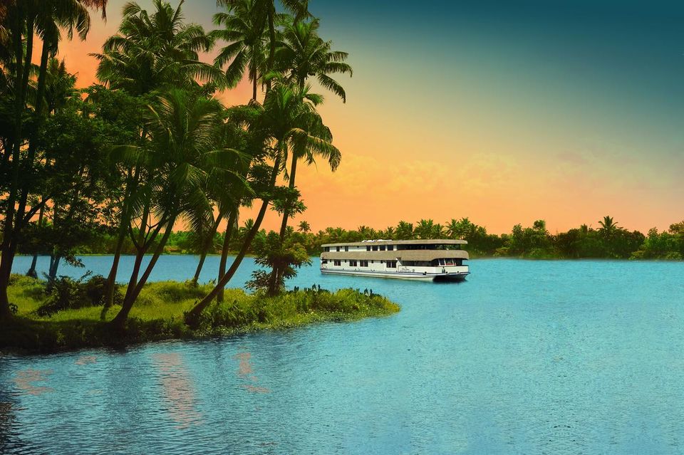 kerala tourism places cruise