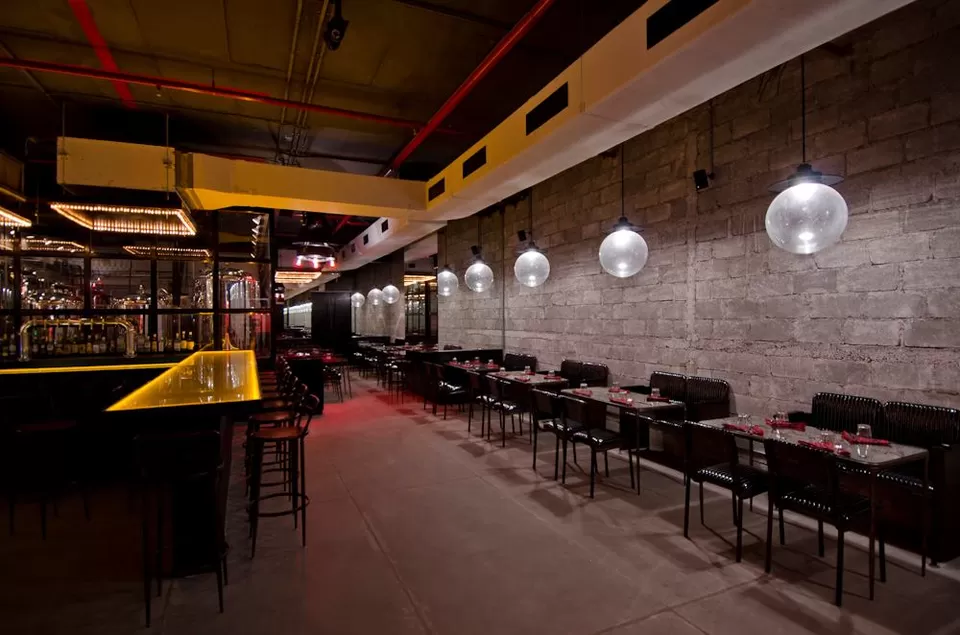 Photo of The White Owl, Senapati Bapat Marg, Lower Parel, Mumbai, Maharashtra, India by Adete Dahiya