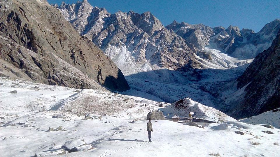 Photo of Trek To This Hidden Lake Near Shimla For Your Next Weekend Getaway by Adete Dahiya