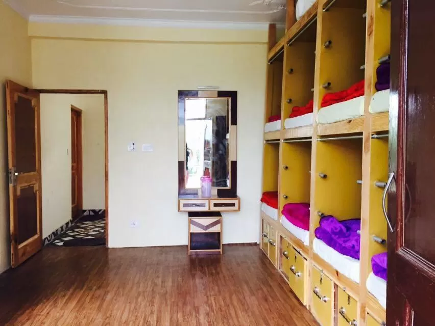 Photo of The Lost Tribe Hostels, Jagatsukh, Himachal Pradesh, India by Adete Dahiya