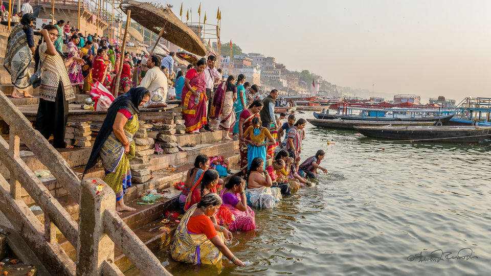 Photo of What I Learned About Life, Happiness & Kindness From My Trip To Varanasi by Adete Dahiya