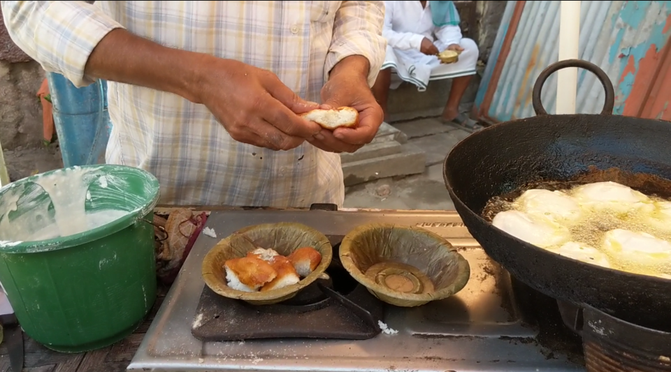 Photo of Sonarpura Crossing ( Four Way ), Pitambarpura Road, Sonarpura, Bhelupur, Varanasi, Uttar Pradesh, India by Adete Dahiya