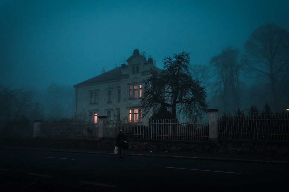 Photo of I Have Stayed At Haunted Hotels Twice And It’s Creepier Than Any Horror Movie You Can Imagine by Adete Dahiya