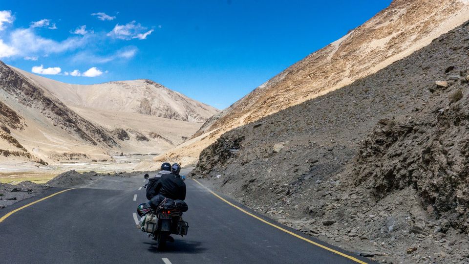 Photo of Planning A Road Trip To Leh? Beware Of The Taxi Mafia! by Adete Dahiya