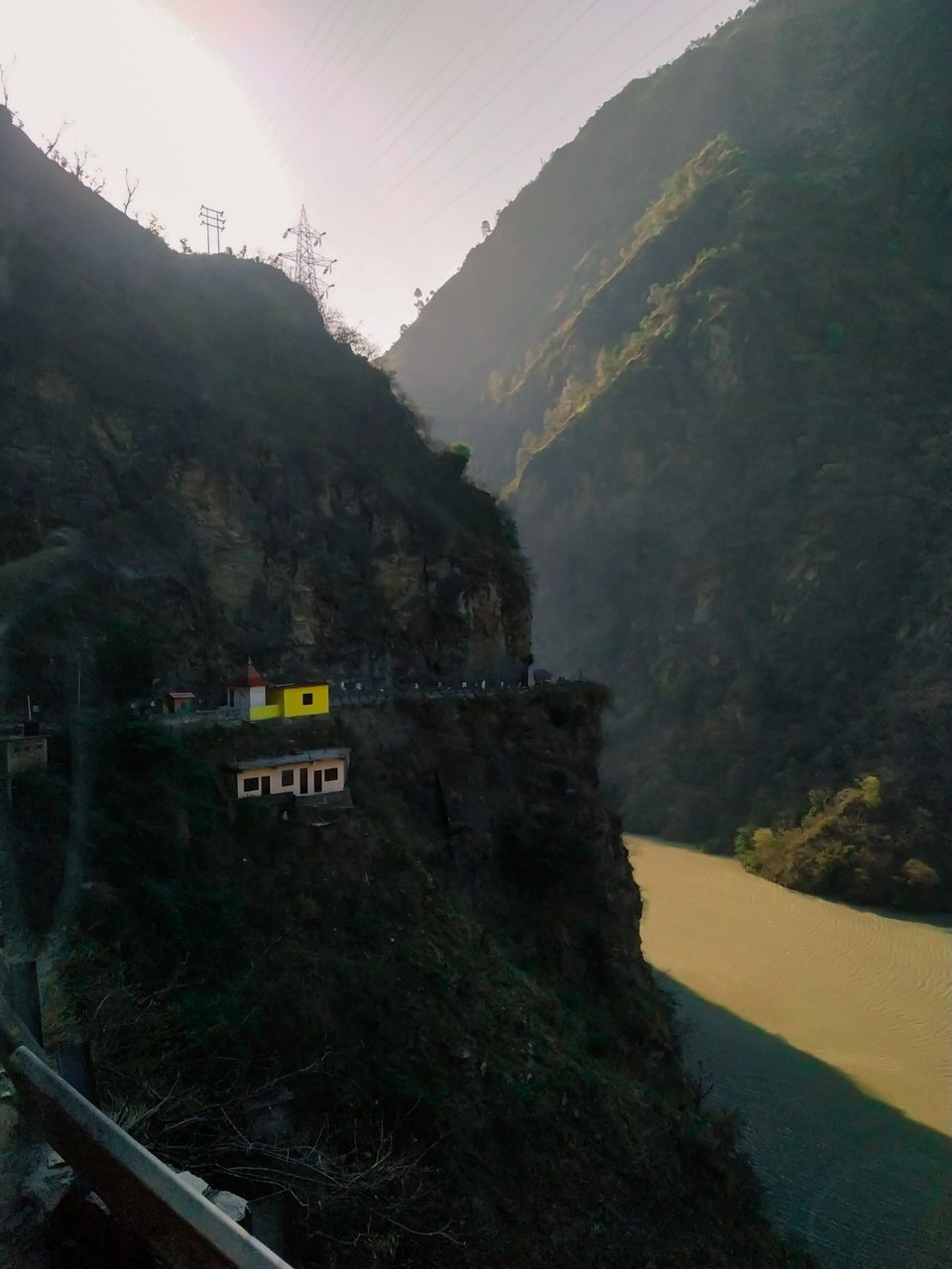 Photo of Kasol, Himachal Pradesh, India by chinmay sharma