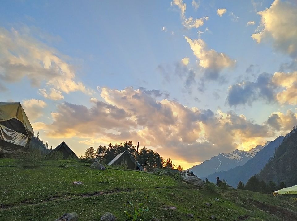 Photo of Kheer Ganga Trek, Khir Ganga, Himachal Pradesh, India by chinmay sharma