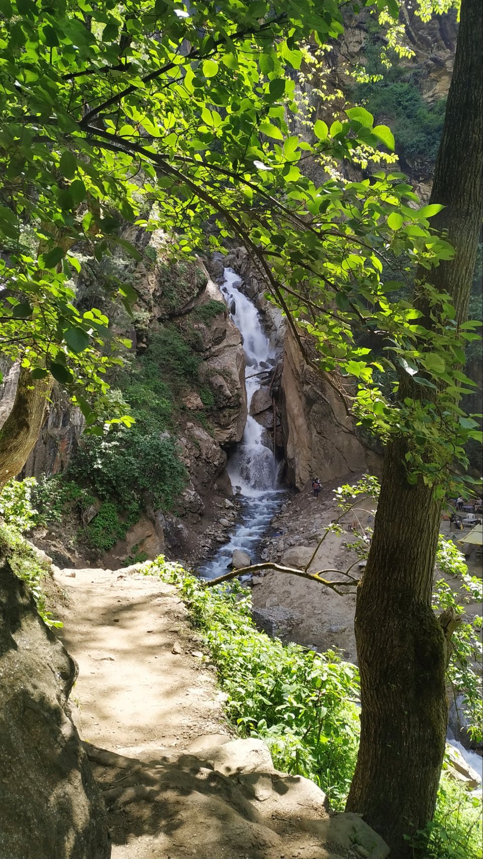 Photo of Kheer Ganga Trek, Khir Ganga, Himachal Pradesh, India by chinmay sharma