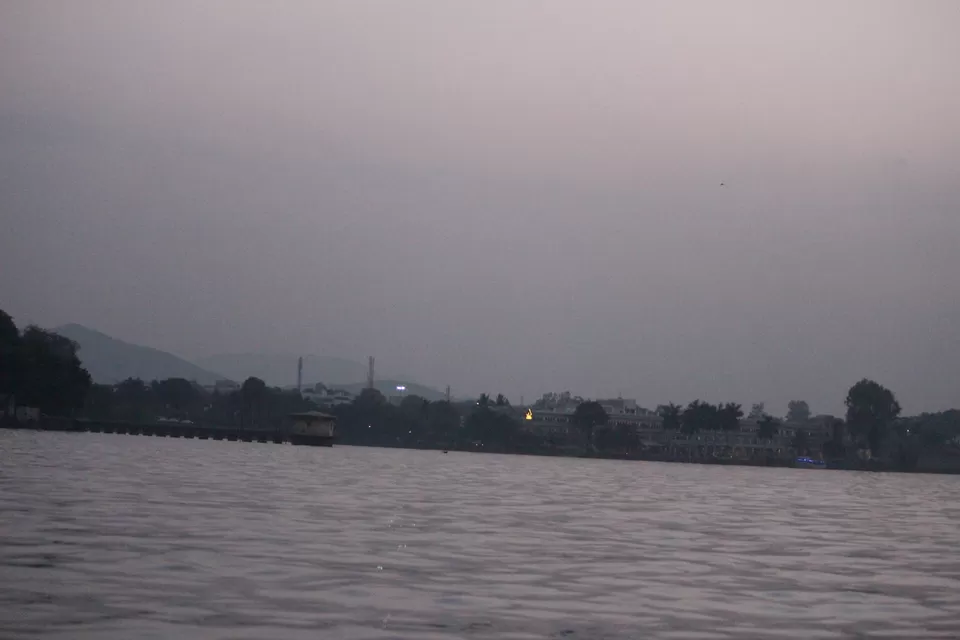 Photo of Fateh Sagar Lake, Udaipur, Rajasthan by Kushagri Shah