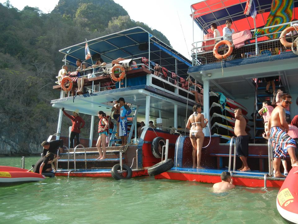 Photo of Phi Phi Islands Ao Nang Krabi Thailand by ashishjain