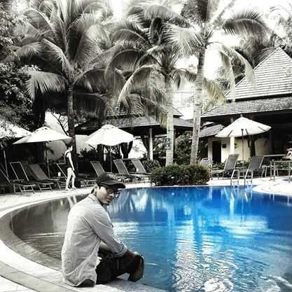 Photo of Miles,and miles, and miles,and miles away - PHUKET 29/64 by ashishjain