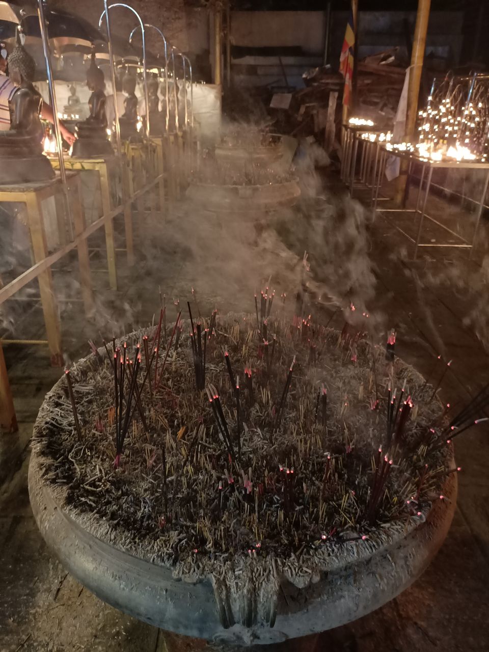 Photo of Gangaramaya Temple, Sri Jinarathana Road, Colombo, Sri Lanka by Nishant Shende