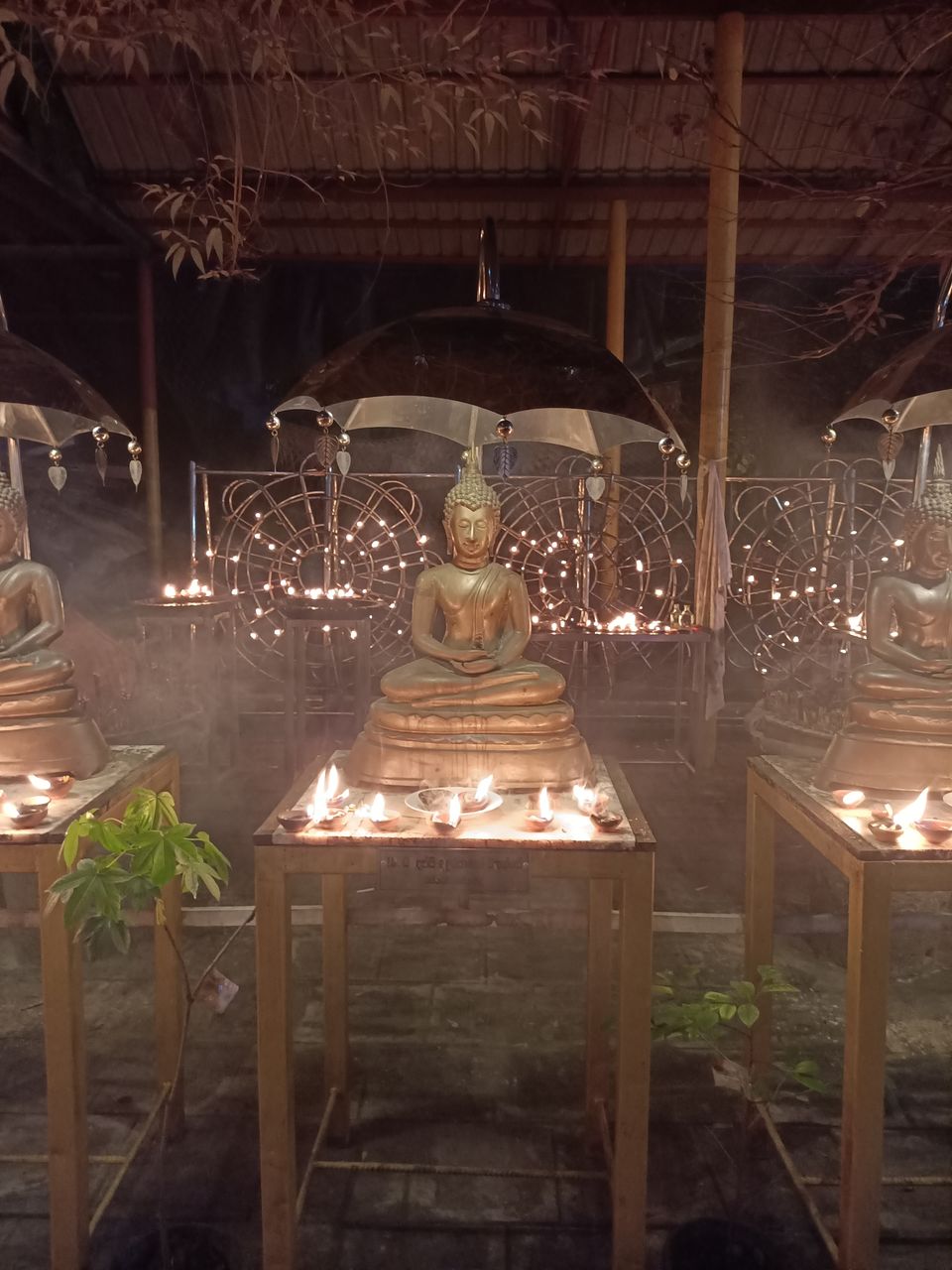 Photo of Gangaramaya Temple, Sri Jinarathana Road, Colombo, Sri Lanka by Nishant Shende