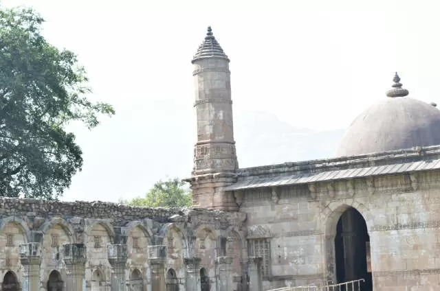 Photo of Its Champaner fort - Gujarat by Rahul chaganti